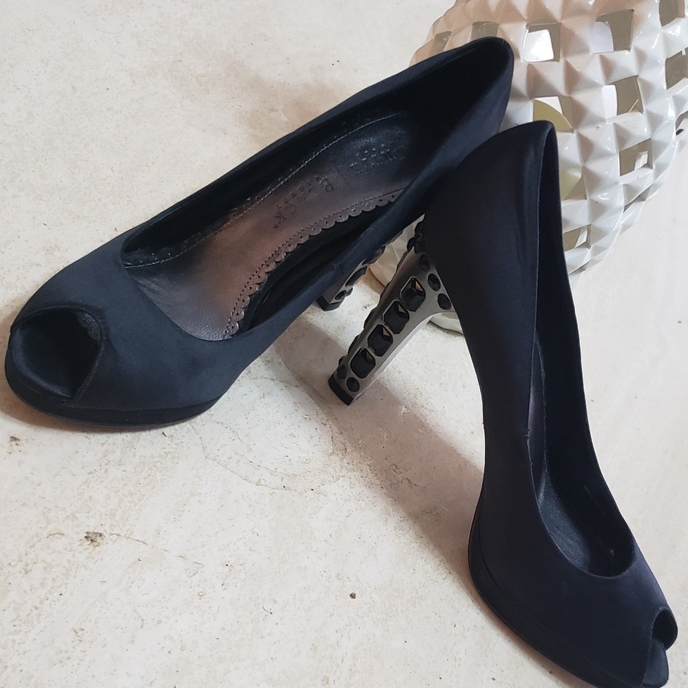 Black house white market heels